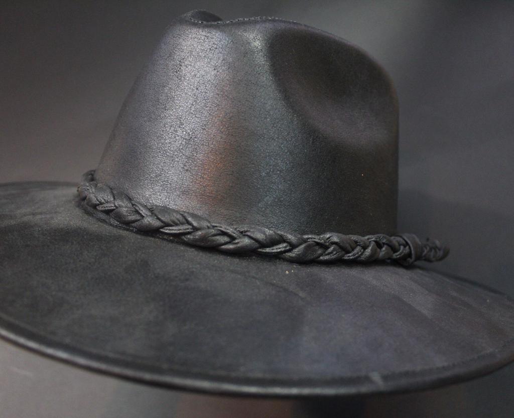 SOMBRERO EXPLORER NEGRO